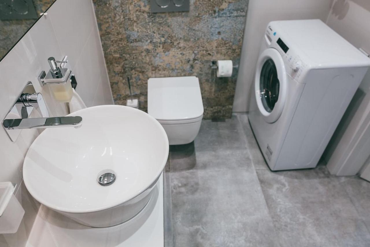Apartamento Harmonica Old Town With Free Parking Cracovia Exterior foto